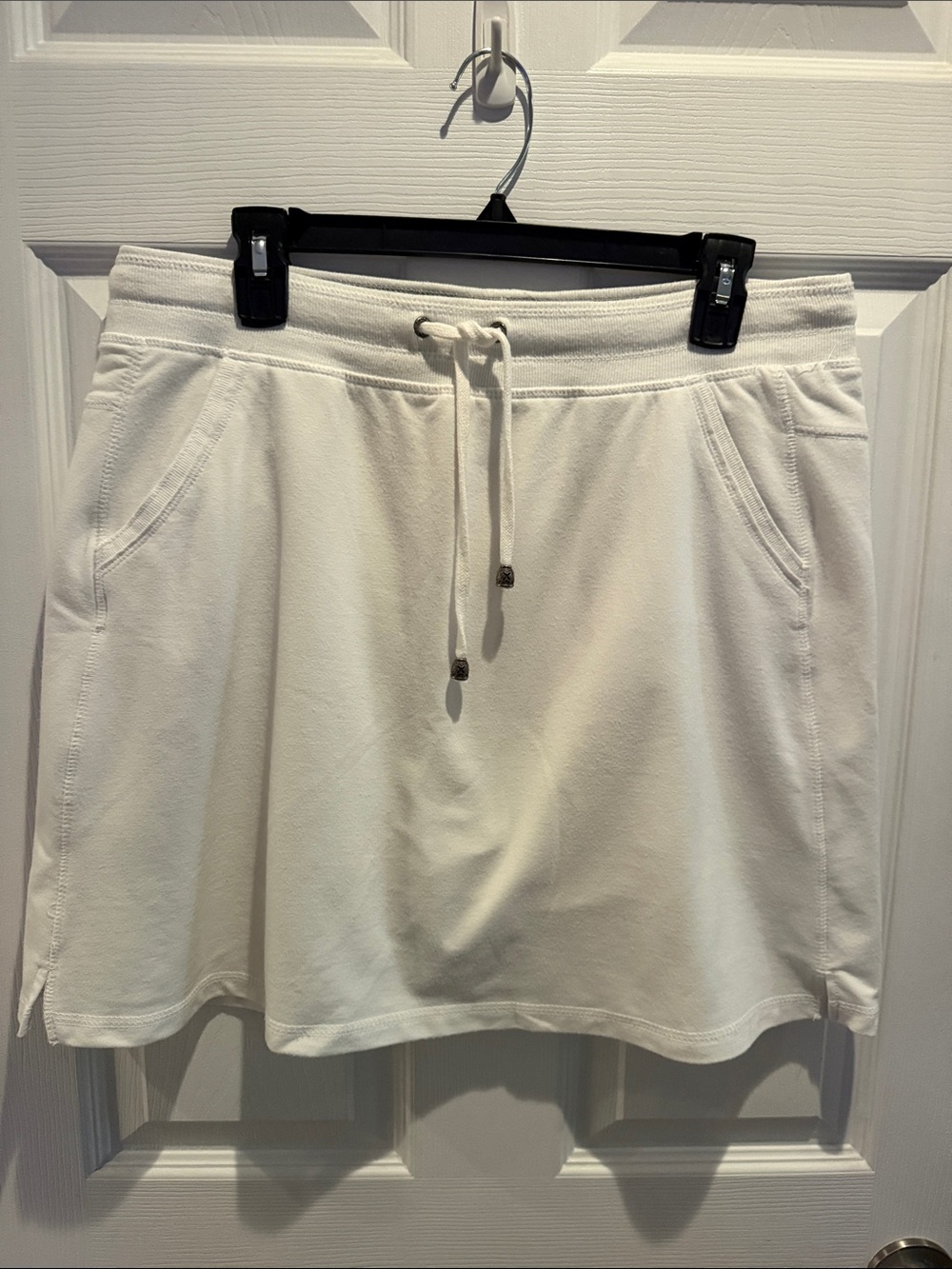 GreenTea White Women's Active Skort with Drawstring